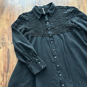 ☀️ FREE PEOPLE Denim Find Me Now Smocked Mini Dress